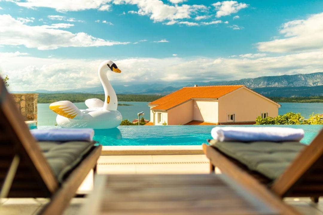 Luxury Villa Allen With Pool クリムノ エクステリア 写真