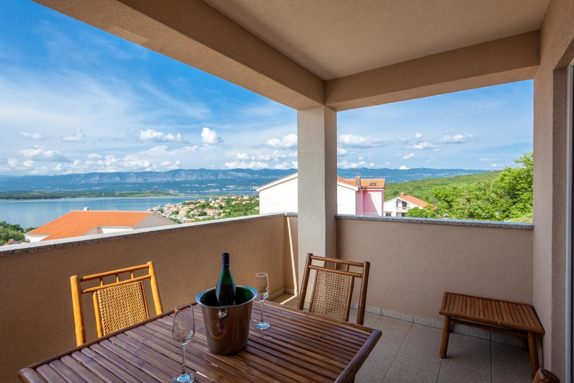 Luxury Villa Allen With Pool クリムノ 部屋 写真